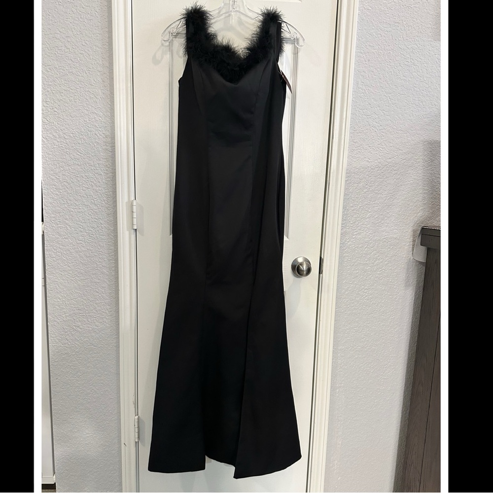 Chic Wish Black Formal Dress w/ boa trim around neckline Size S